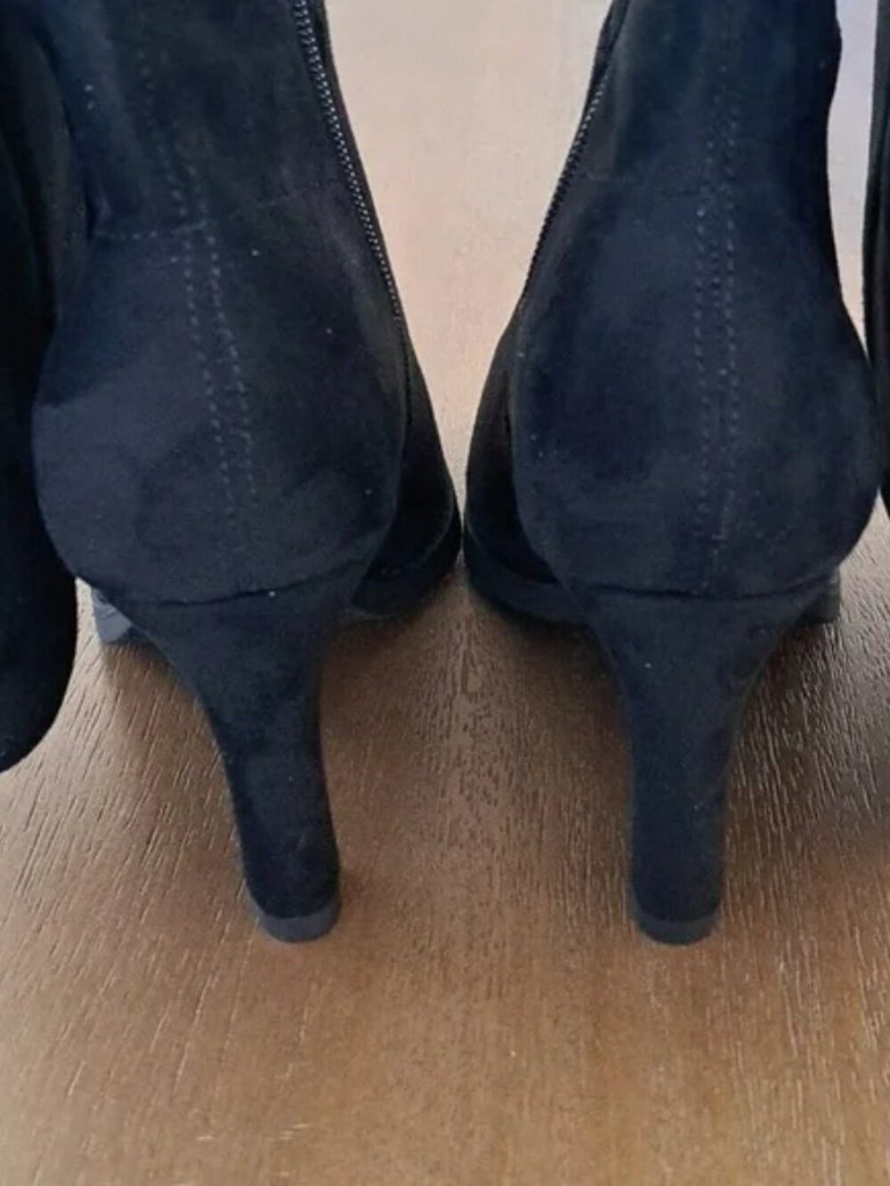 Aerosoles Lynx Boot - Color: Black Suede - Size: Women 6 - Picture 4 of 7
